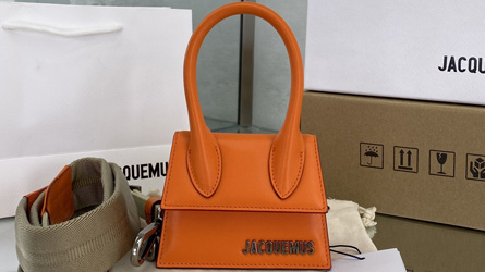 
				Jacquemus - Bag
				sáčky